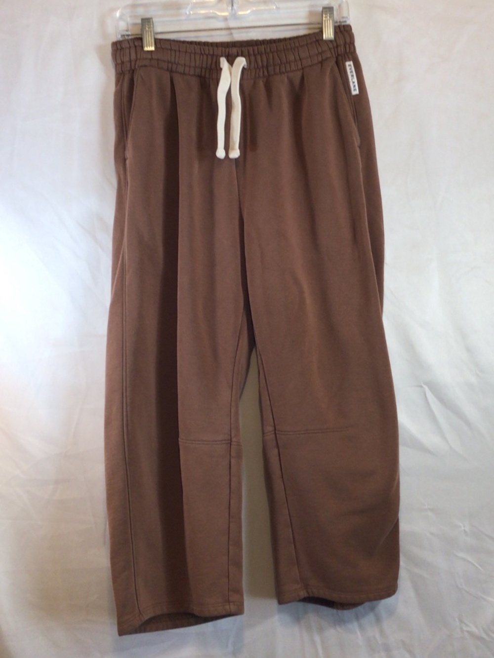 everlane women re track barrel leg sweatpant size M brown minimalist athleisure